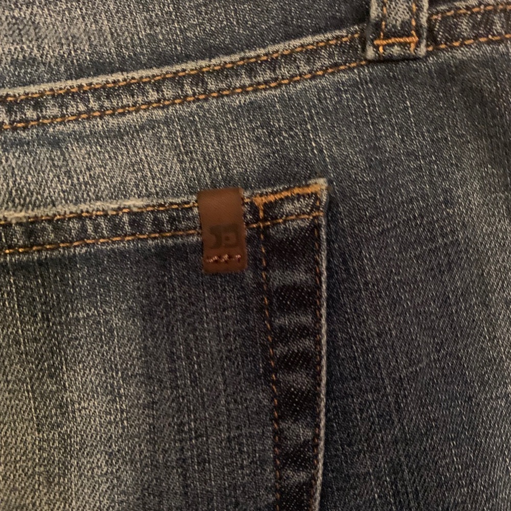 Shorts - Picture 3 of 6